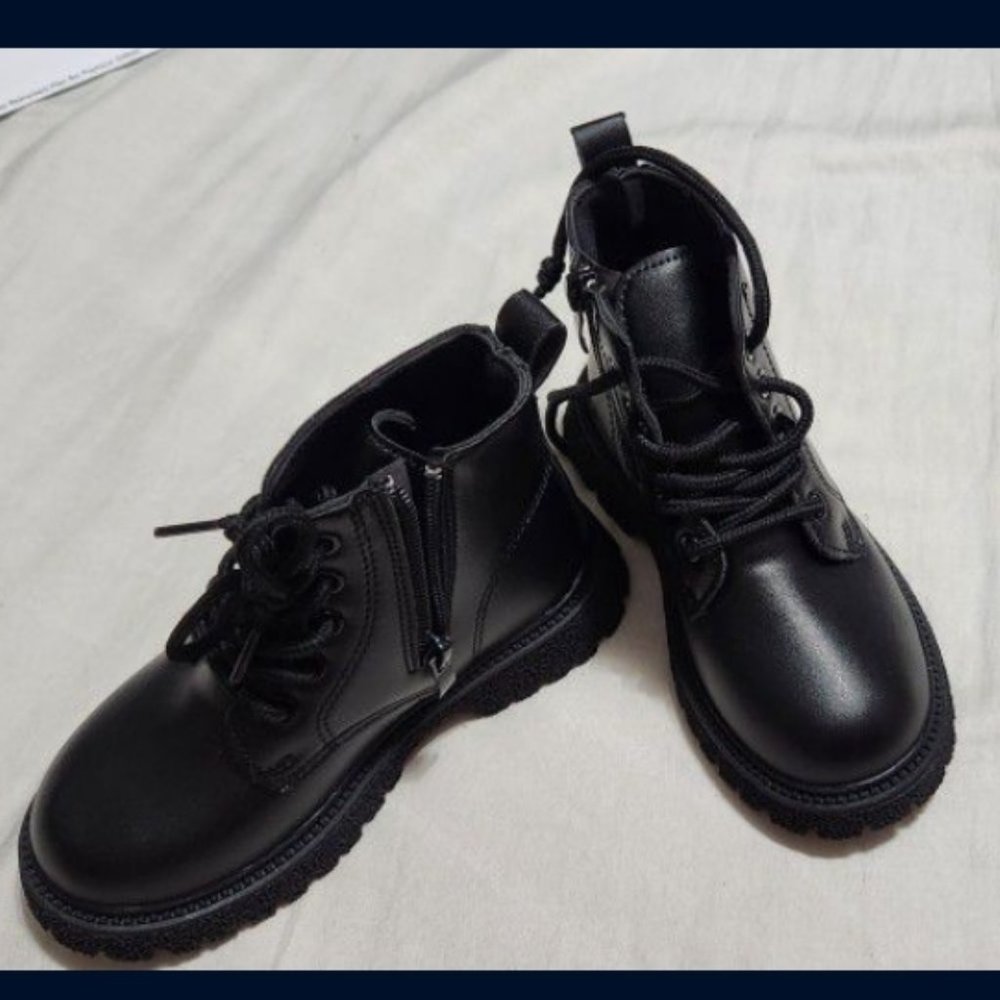 Girls combat boots